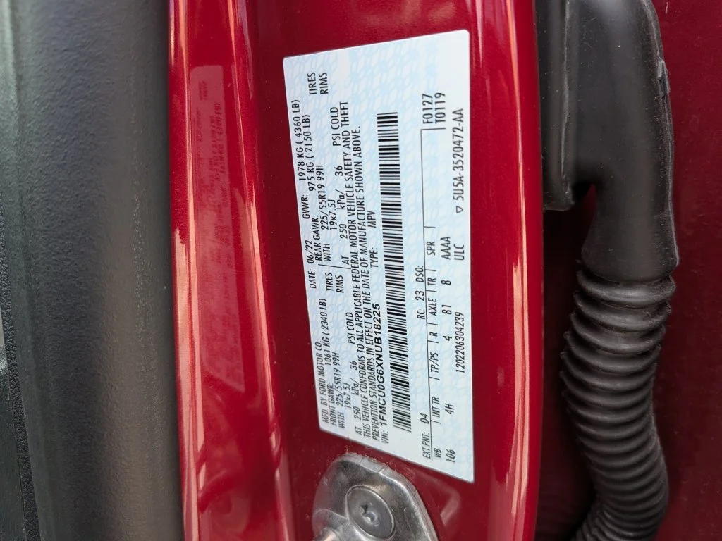 Certified Used 2022 Rapid Red Metallic Tinted Clearcoat Ford SE image 33