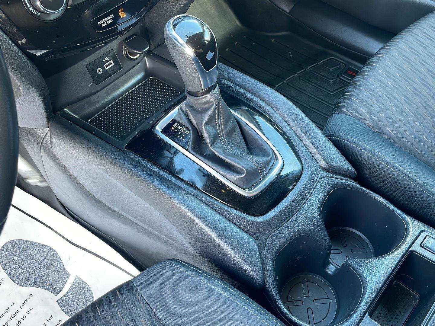 Used 2018 Brilliant Silver Nissan S image 14