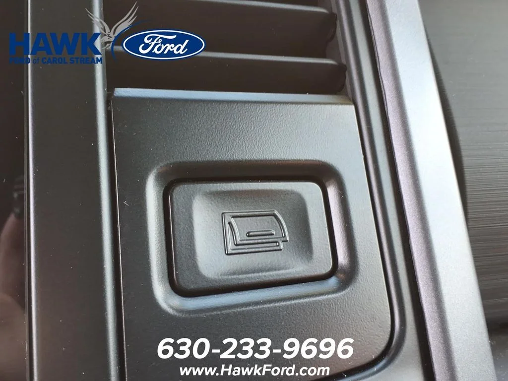 Certified Used 2025 Oxford White Ford XLT image 14