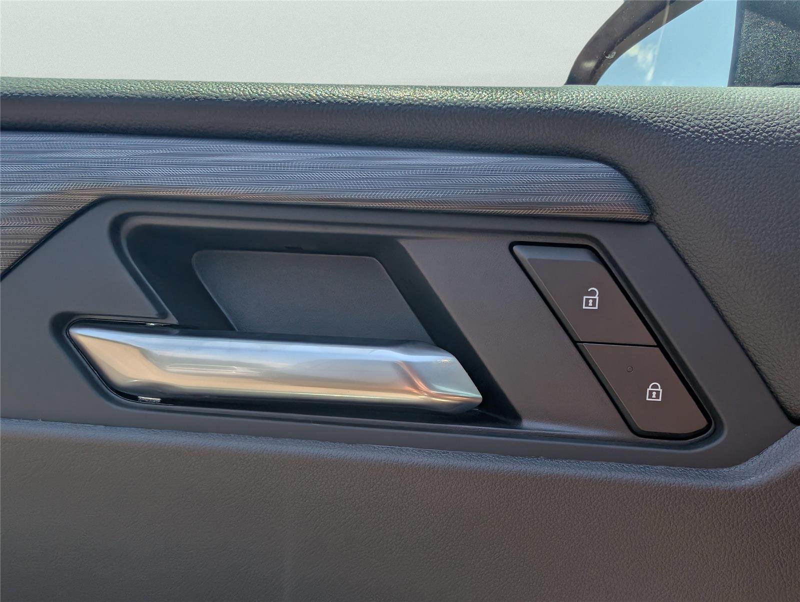 2025 GMC Acadia Elevation - Photo 27