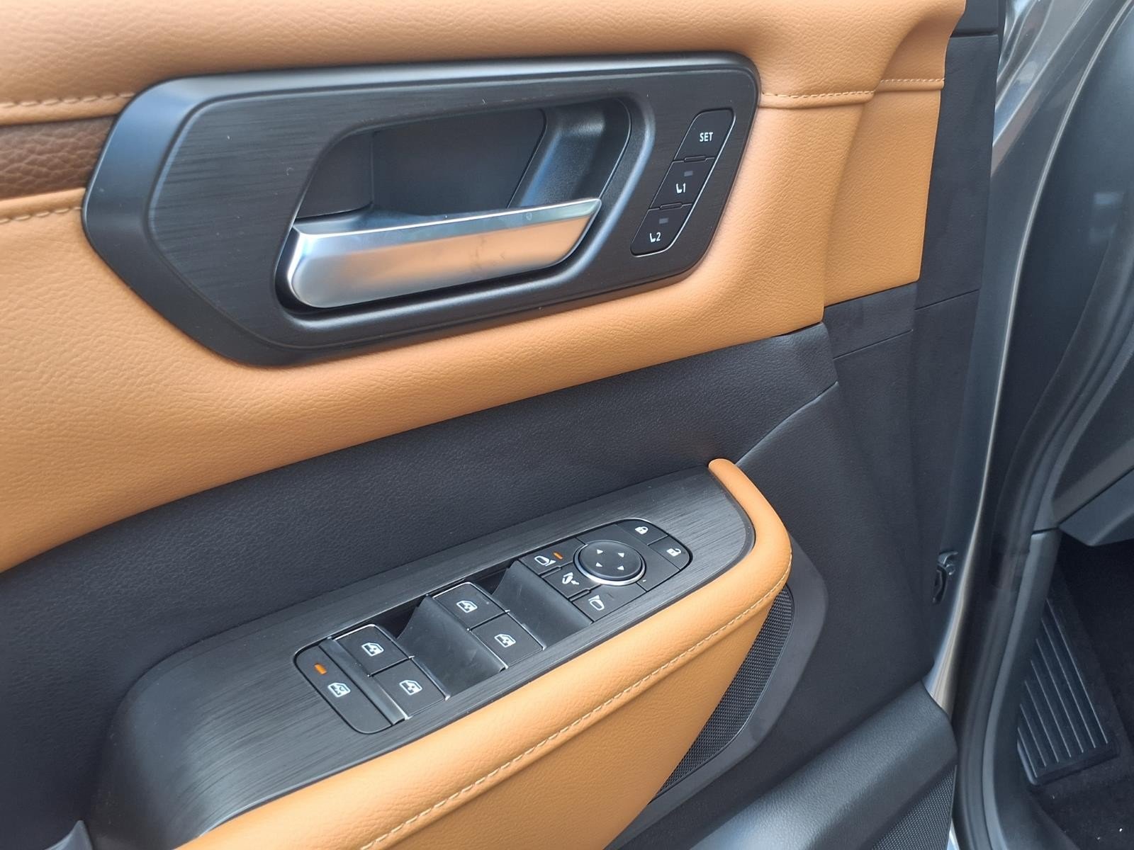2026 Nissan Armada photo 15 of 25