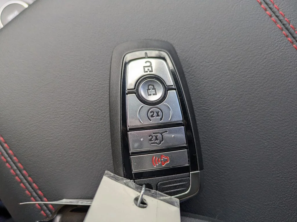 New 2026 Rapid Red Metallic Tinted Clearcoat Ford ST-Line image 36