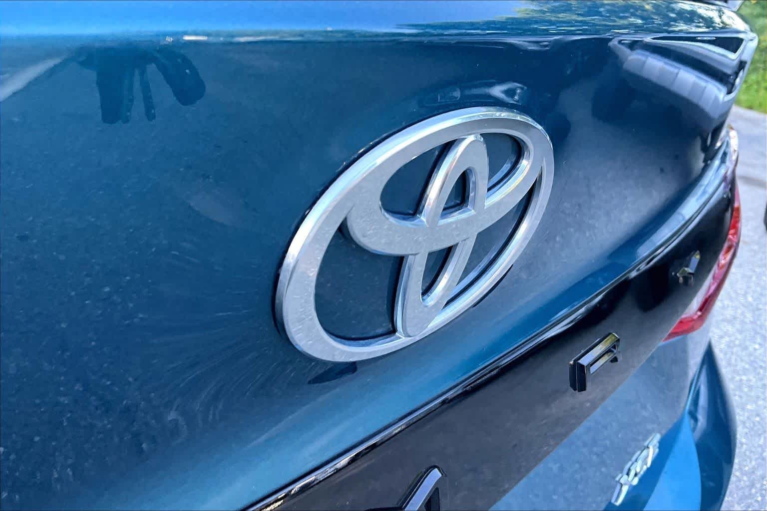 Used 2025 Ocean Gem Toyota XSE image 30