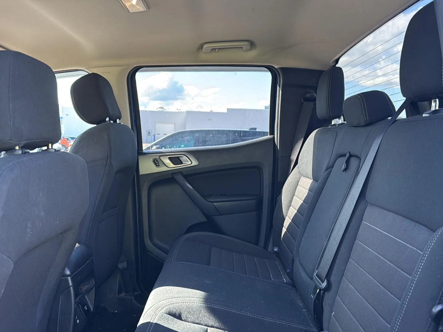 Used 2020 Lightning Blue Ford XLT image 8