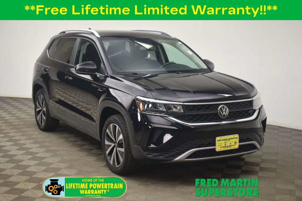 2022 Volkswagen Taos 1.5T SE 4Motion's photo