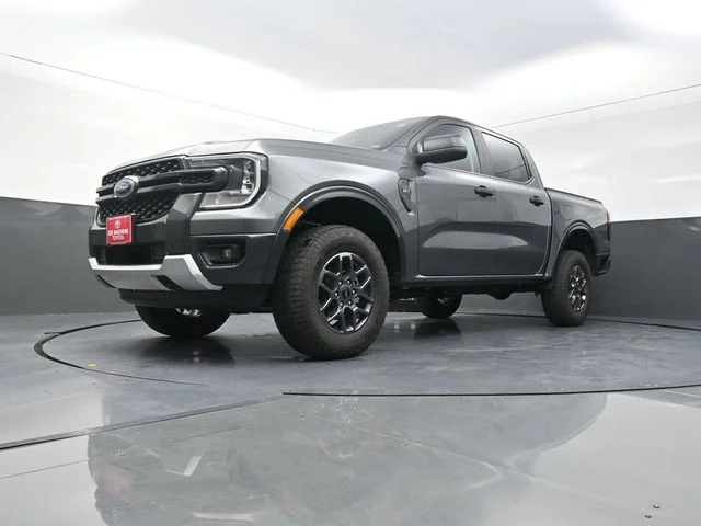 Used 2024 Gray Ford XLT image 32
