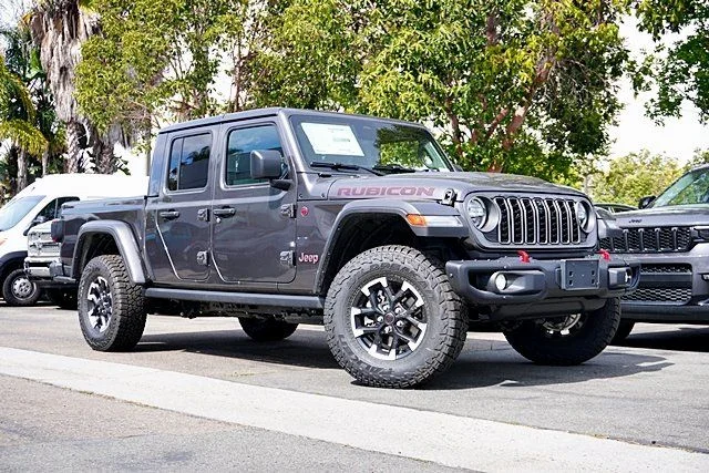 New 2026 Granite Crystal Metallic Clear-Coat Exterior Paint Jeep Rubicon image 2