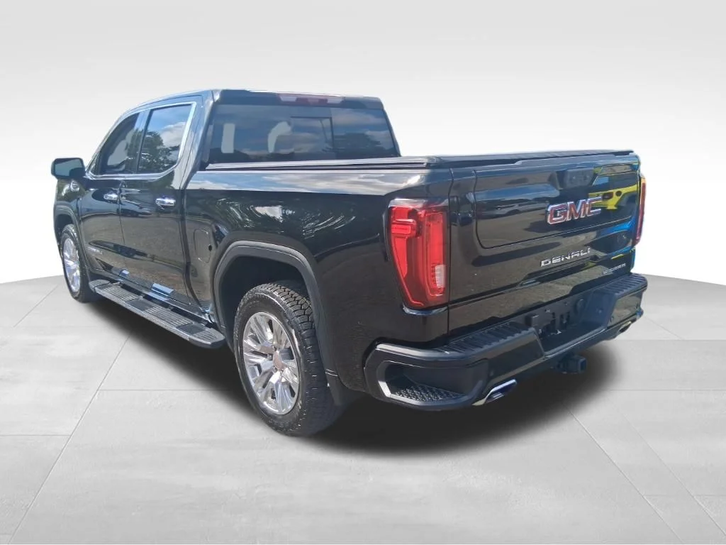 Used 2024 Black GMC Denali image 8
