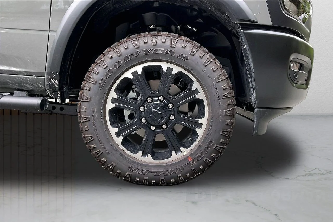 New 2026 Ceramic Gray Clearcoat RAM  image 32