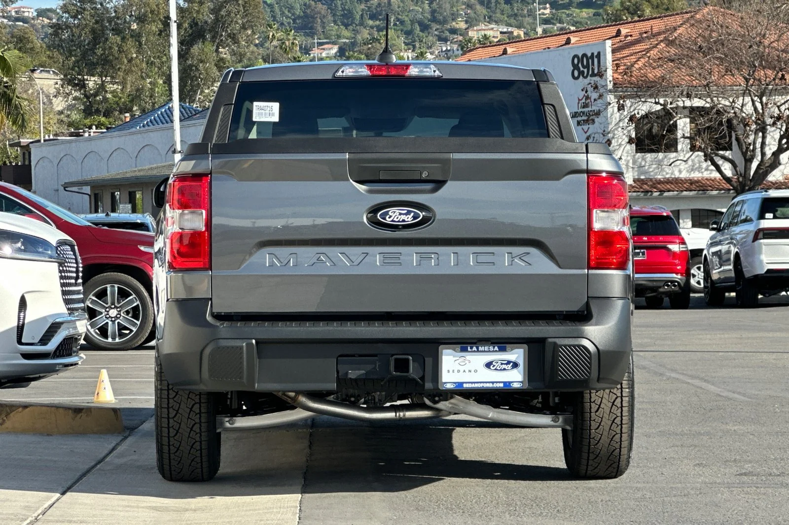 New 2026 Carbonized Gray Metallic Ford XLT image 4