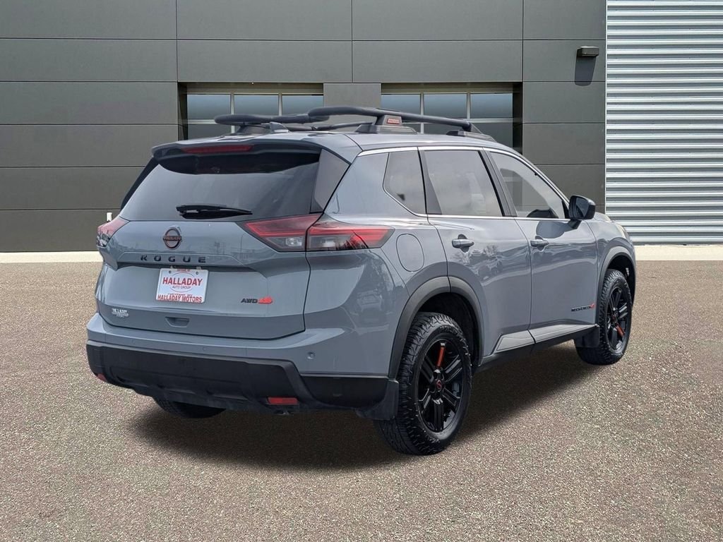 Certified Used 2025 Boulder Gray Pearl Nissan Rock Creek image 5