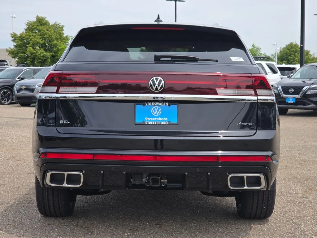 New 2026 Deep Black Pearl Volkswagen 2.0T SEL Premium R-Line image 11