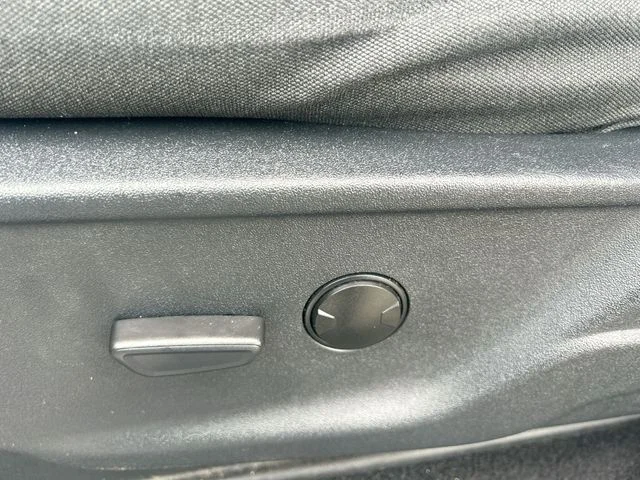 Used 2024 Blue Ford XLT image 16