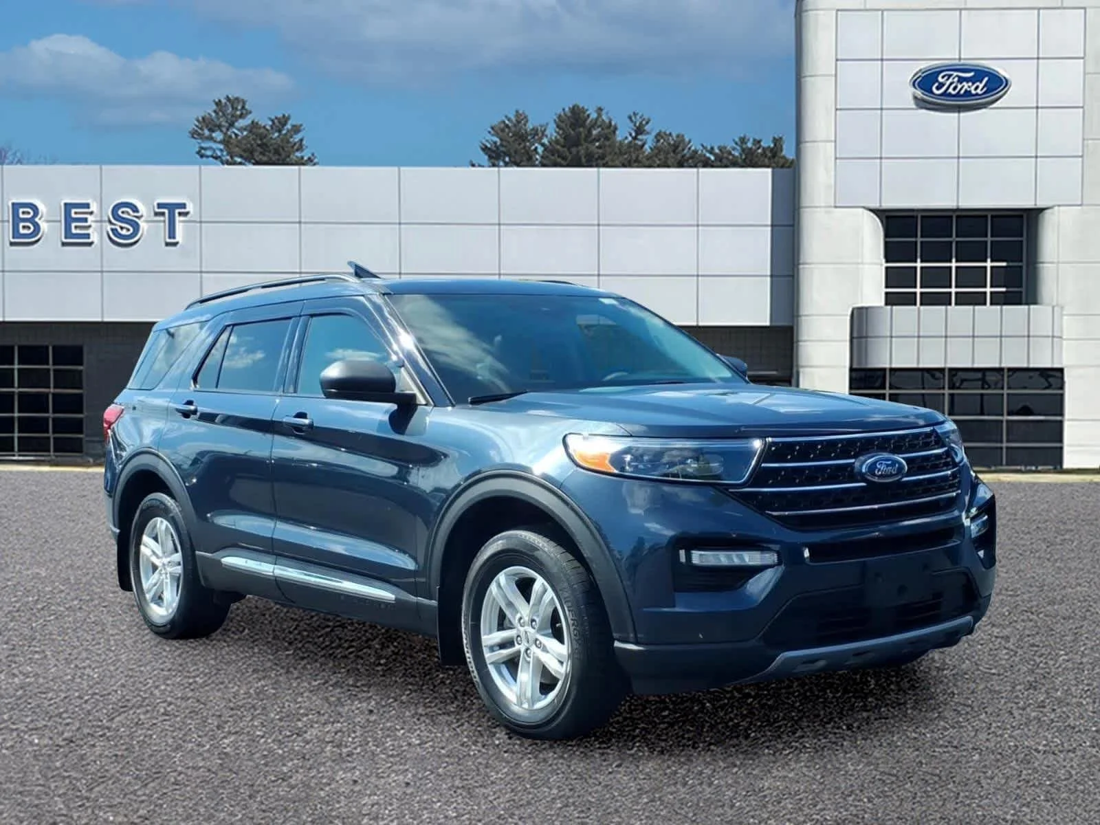 Used 2022 Stone Blue Ford XLT image 10