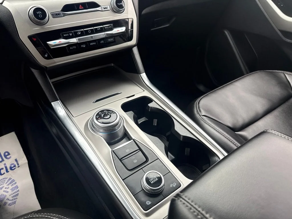 Used 2022 Gray Ford XLT image 15