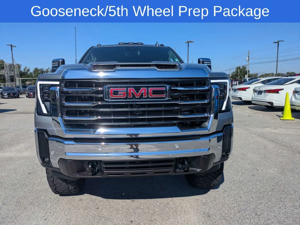 Used 2026 Silver GMC SLT image 9