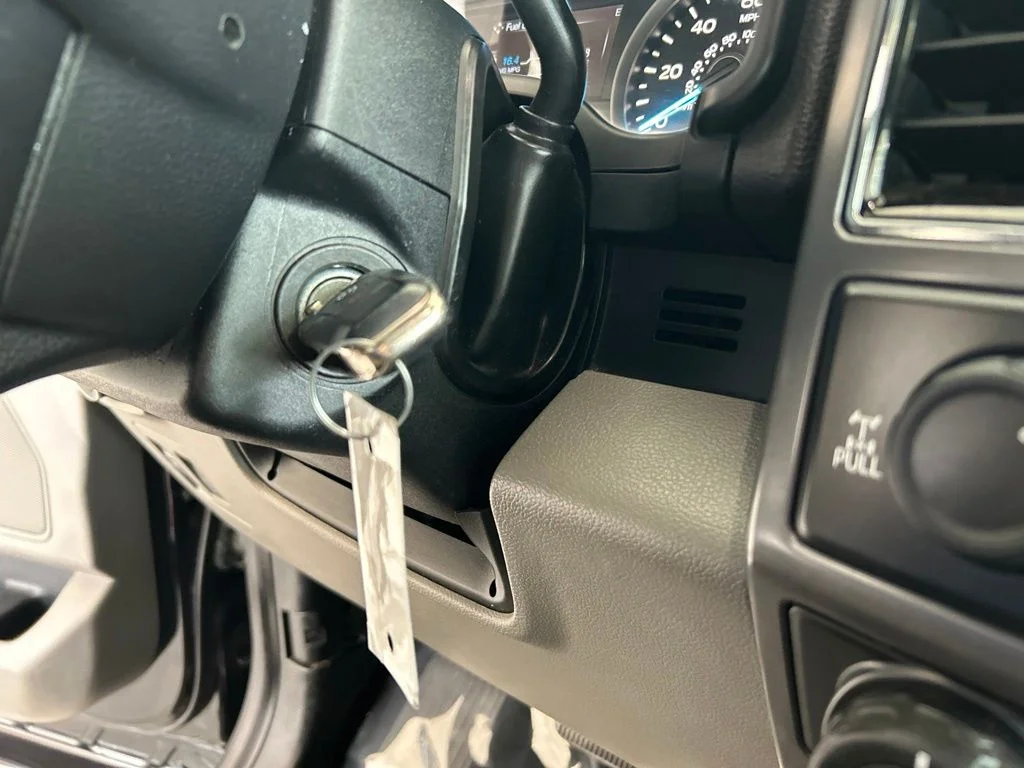 Used 2019 Black Ford XLT image 48