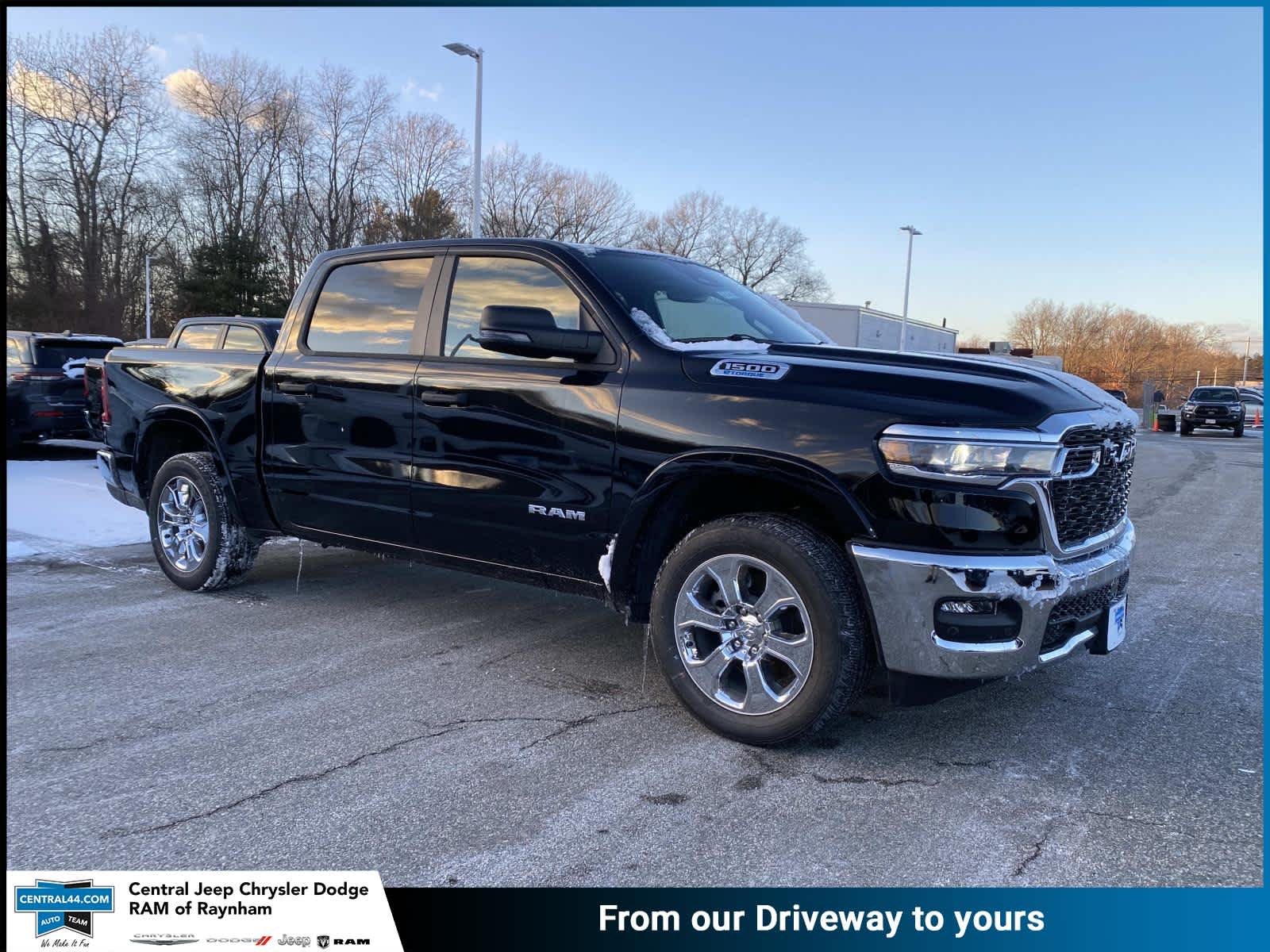 2025 RAM 1500 Big Horn/Lone Star 4x4 Crew Cab 5'7's photo