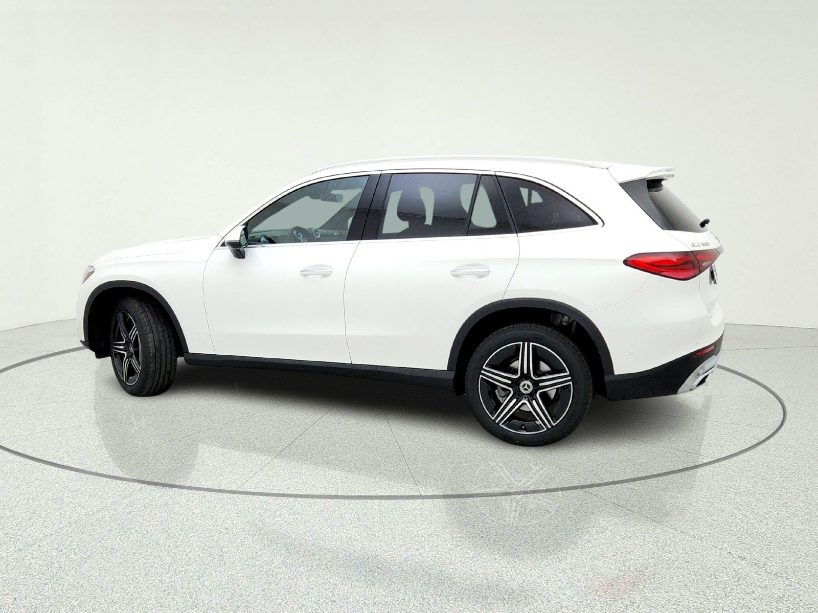 New 2026 Polar White Mercedes-Benz GLC 300 SUV image 13