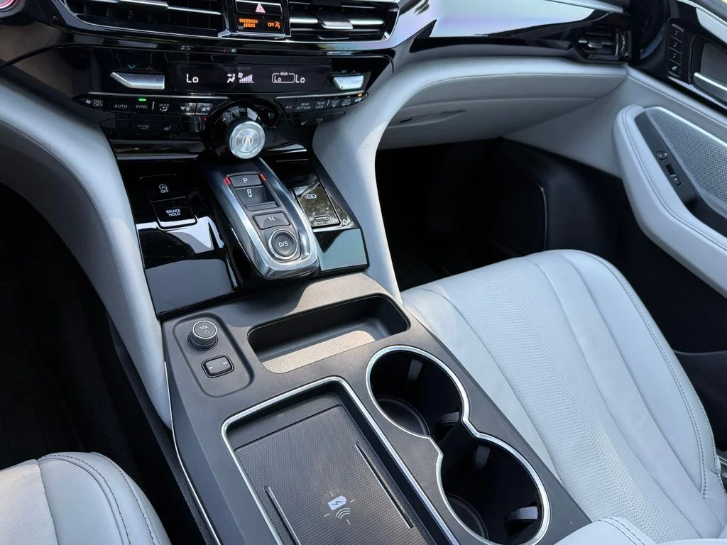 Used 2025 Canyon River Blue Metallic Acura Technology Package image 23