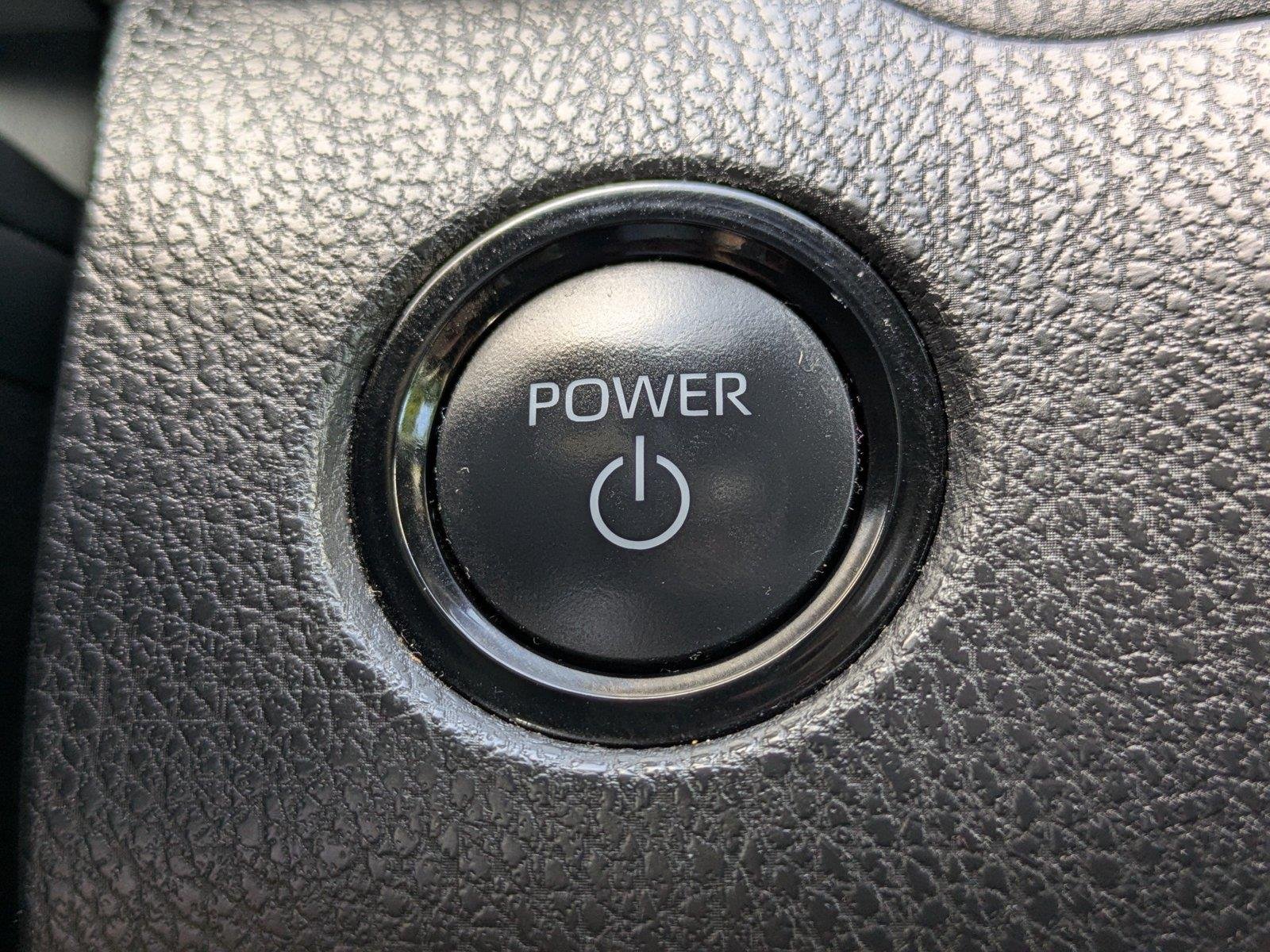 Used 2025  Toyota SE image 25