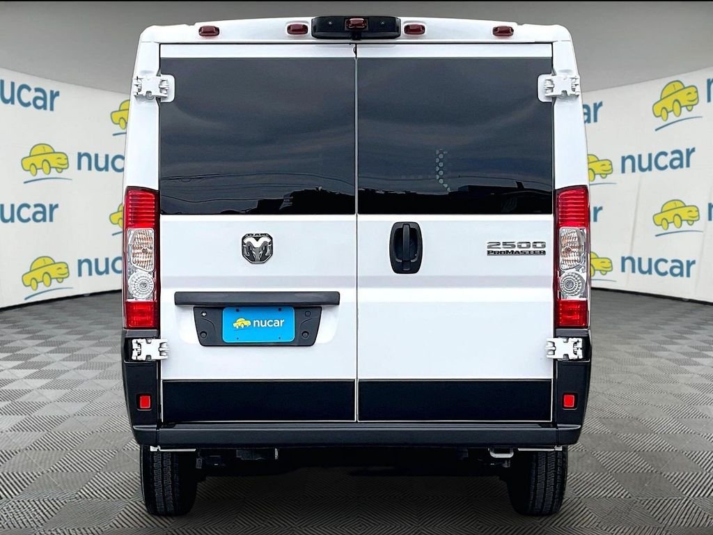 Used 2025 White Ram Base image 5