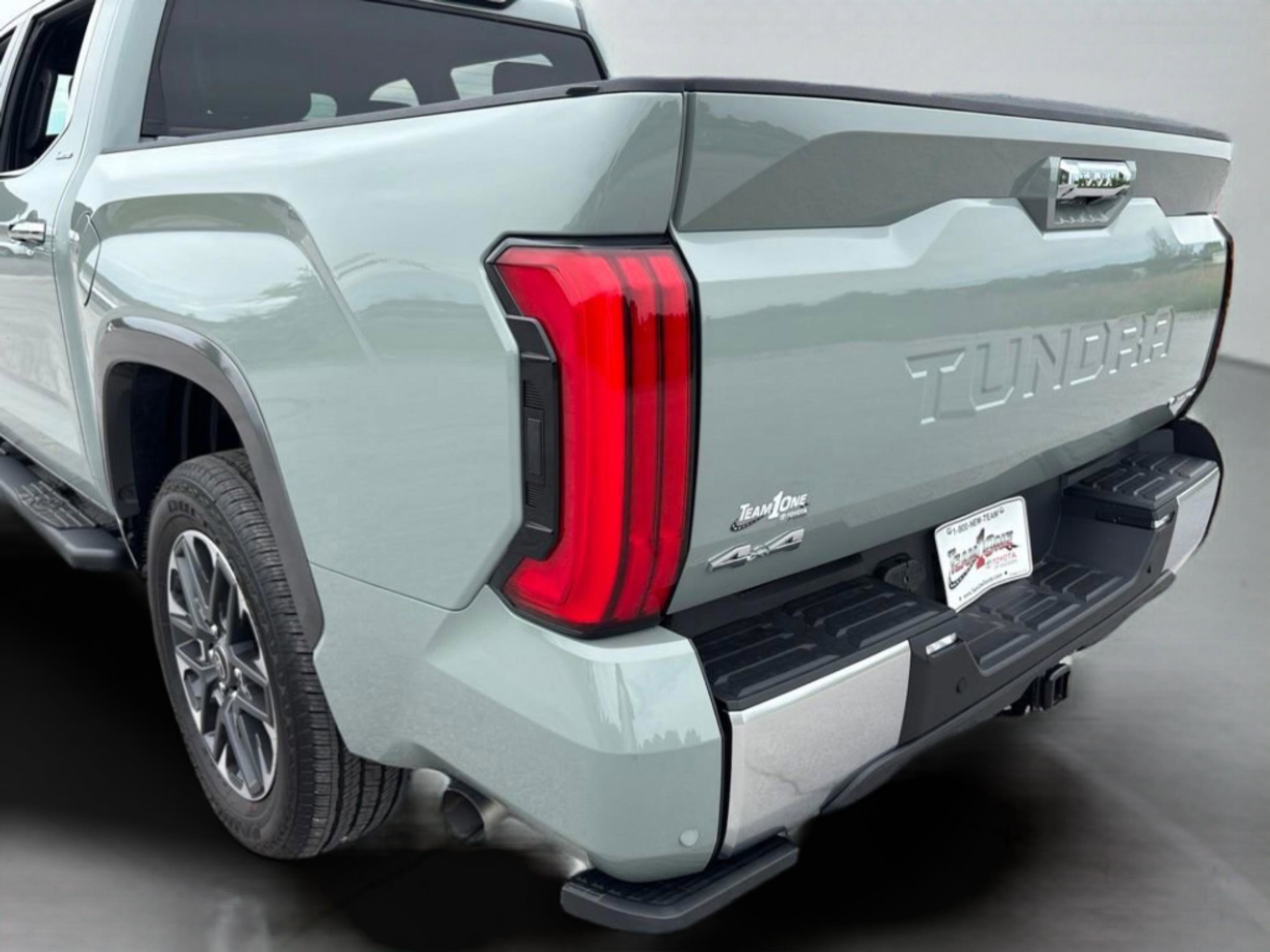 2025 Toyota Tundra Limited - Photo 37