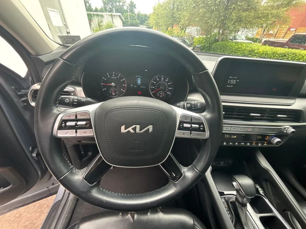 Used 2022 Silver Kia LX image 15
