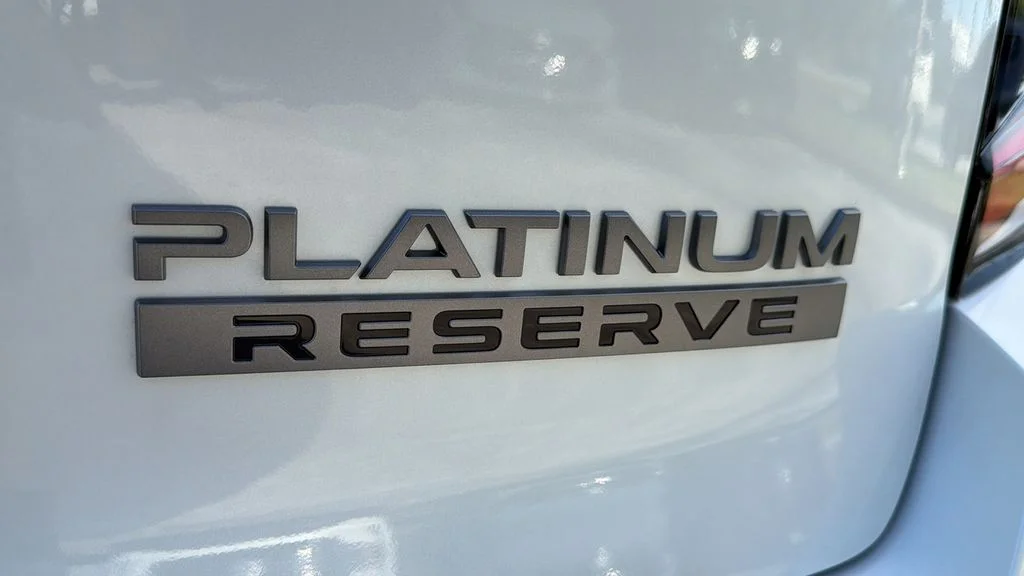New 2026 Everest White TriCoat Nissan Platinum Reserve image 11