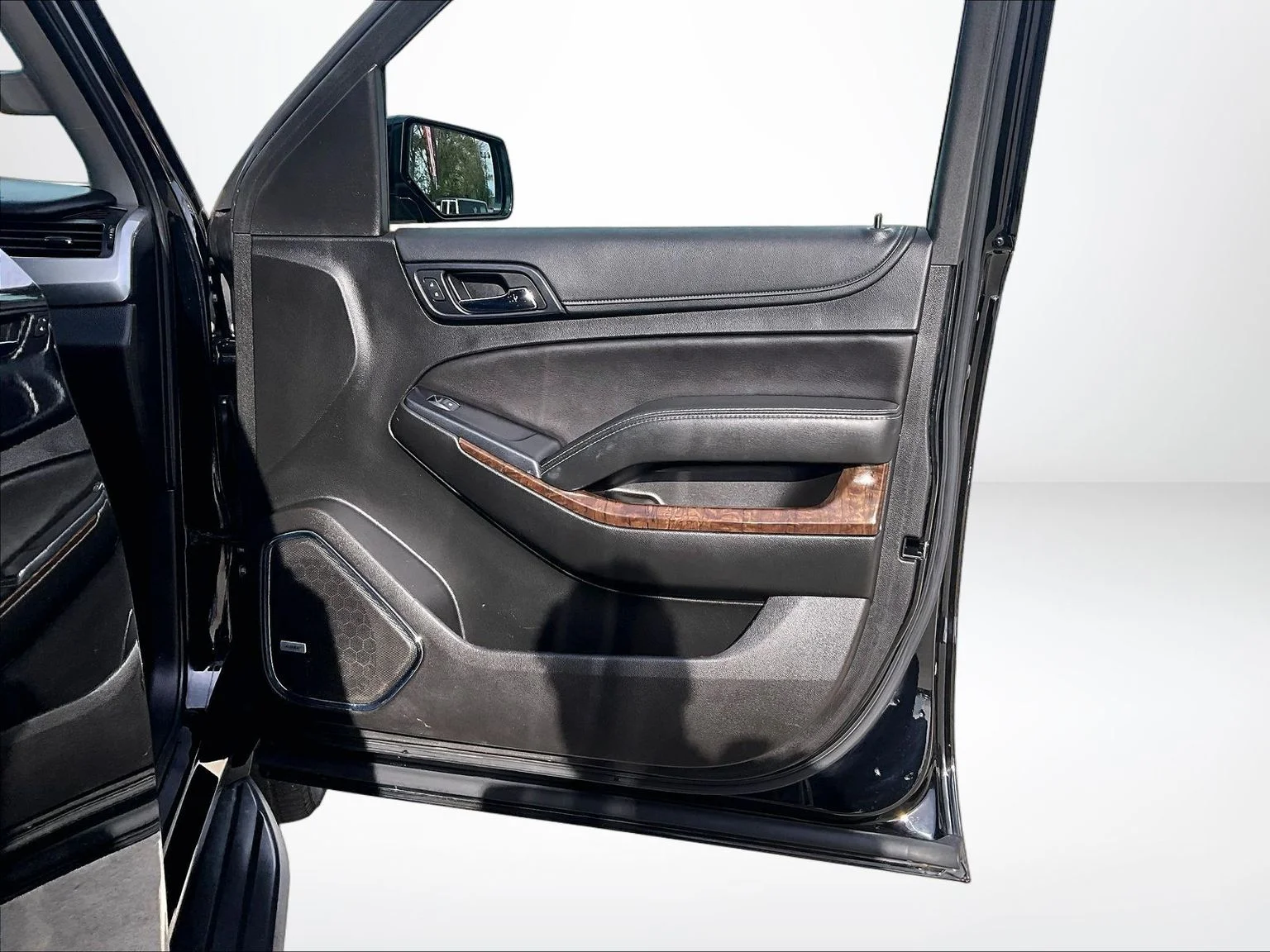 Used 2018 Black Chevrolet LT image 25