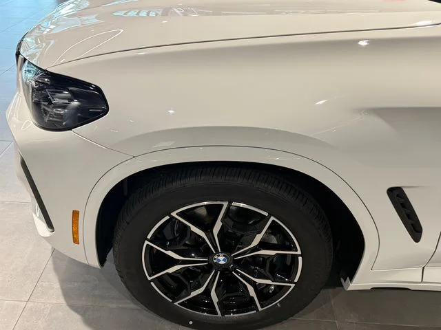 Used 2024 Alpine White BMW xDrive30i image 9
