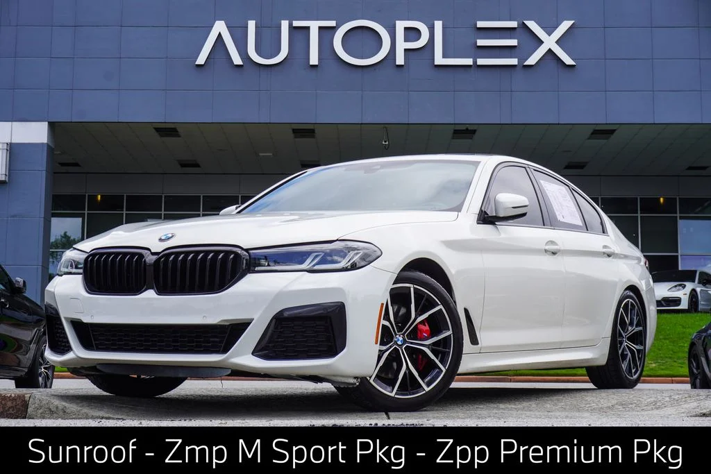 Used 2023 White BMW 530i xDrive image 1