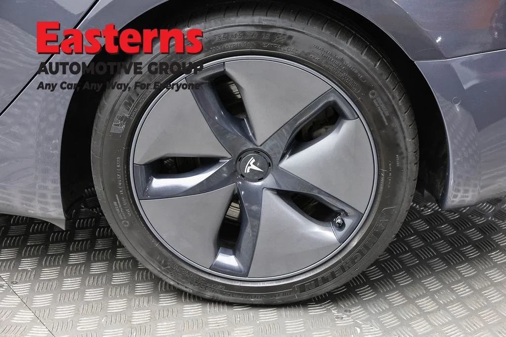 Used 2018 Gray Tesla Long Range image 8