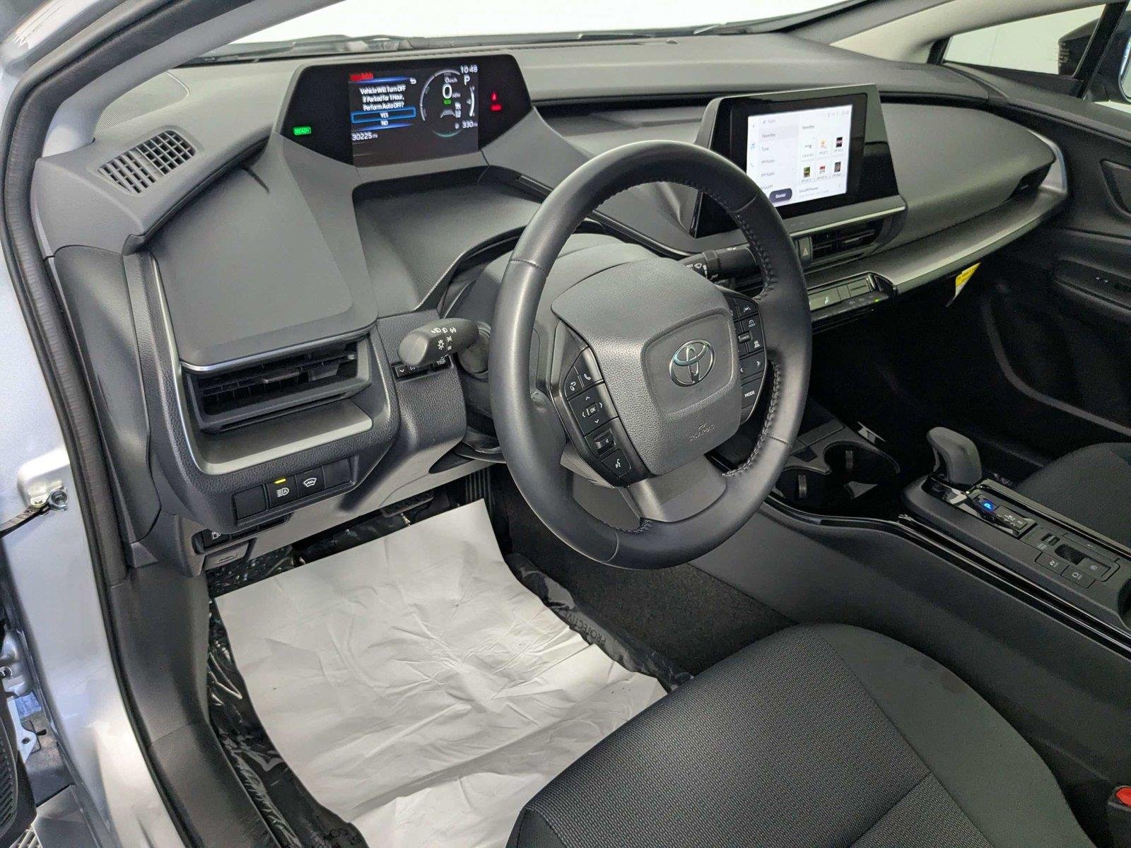 Used 2025 Cutting Edge Toyota LE image 12