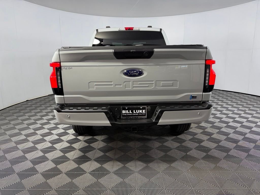 Used 2023 White Ford XLT image 7