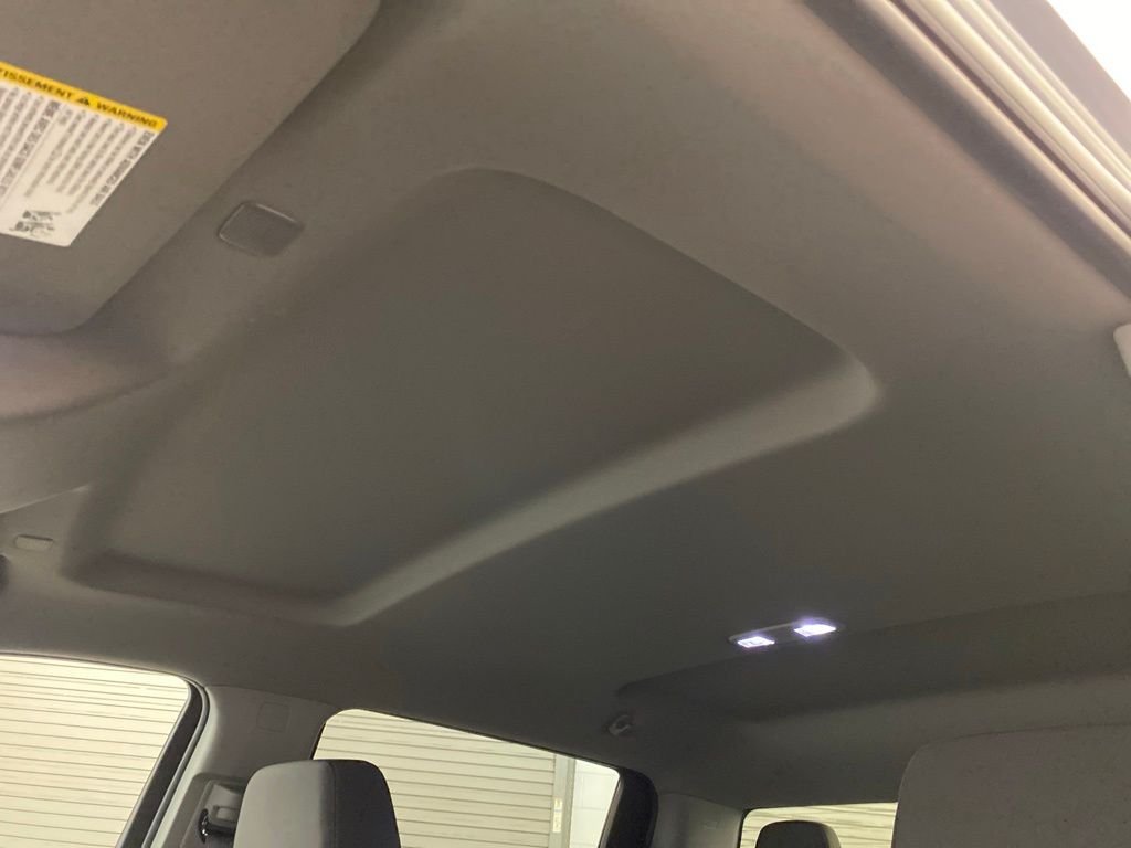 Used 2025 Blue Chevrolet LT image 19