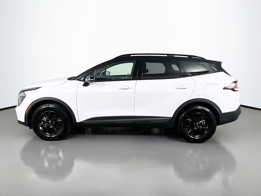 Used 2024 Glacier White Pearl/Ebony Black Roof Kia X-Pro Prestige image 4
