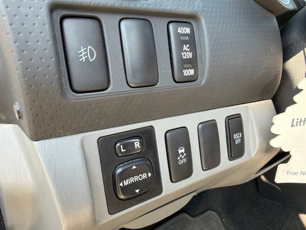 Used 2014 Super White Toyota Base image 22