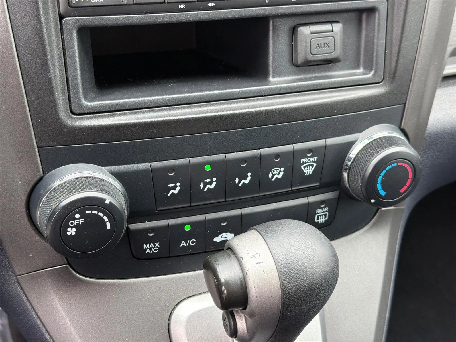 Used 2011  Honda LX image 15