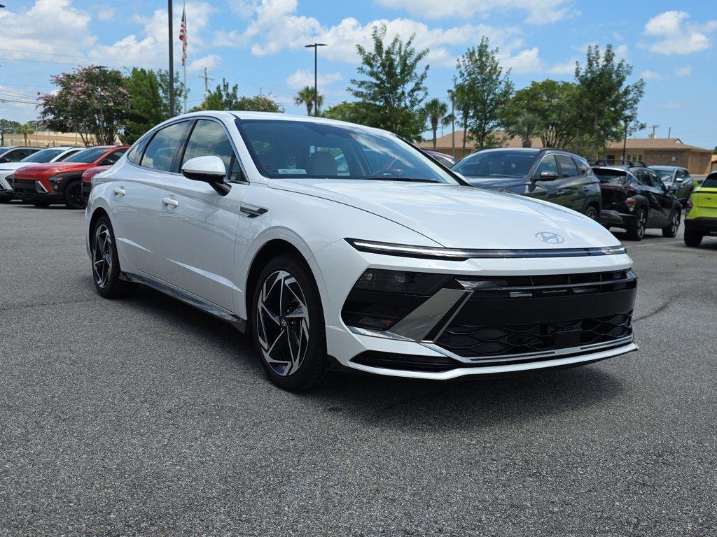 New 2026 Serenity White Hyundai SEL Sport image 2