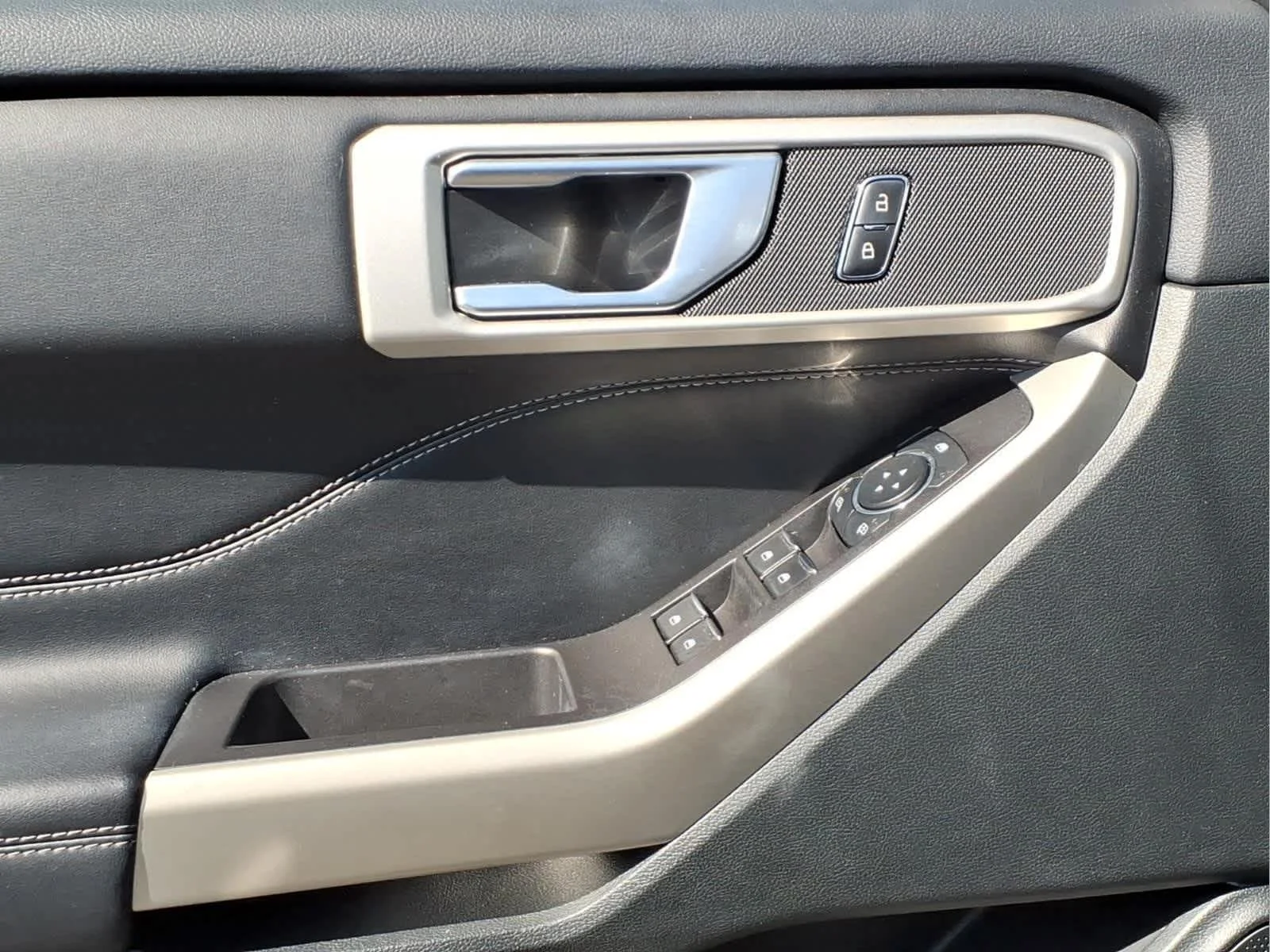 Used 2023 Agate Black Ford XLT image 12