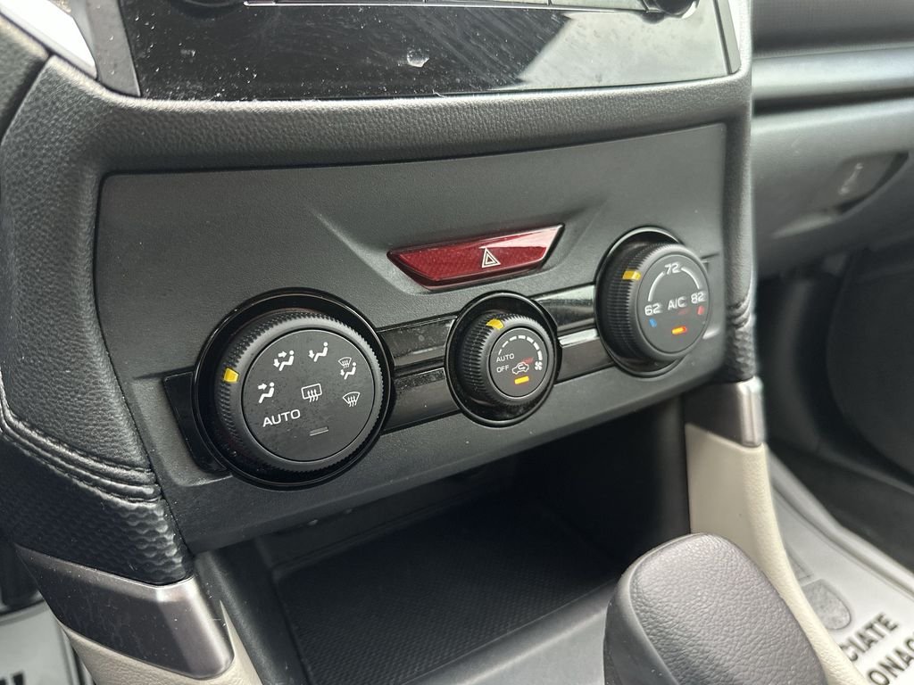 Used 2023 Gray Subaru Base image 18