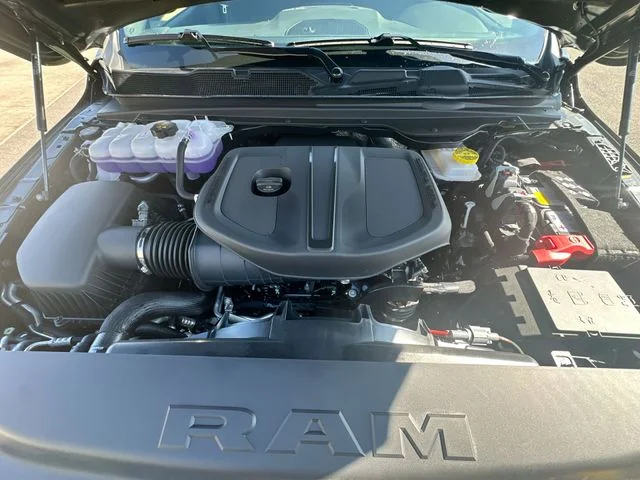 New 2026 Tank RAM Big Horn/Lone Star image 27