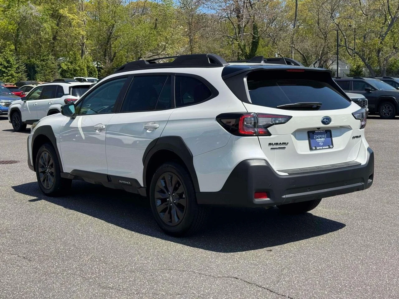 Used 2025 Crystal White Pearl Subaru Onyx Edition image 6