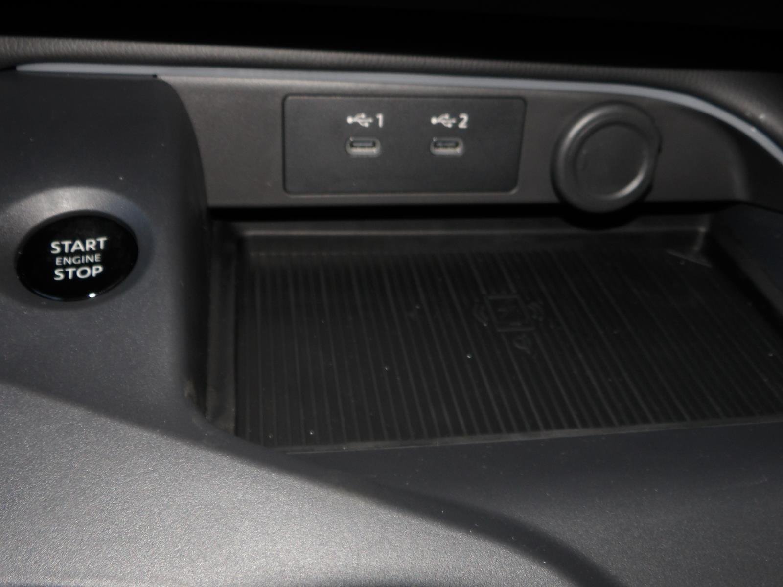 New 2026 Atlantic Gray Metallic / Super Black Two-tone Nissan SR image 26