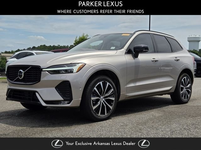 2025 Volvo XC60 B5 Plus Dark AWD's photo