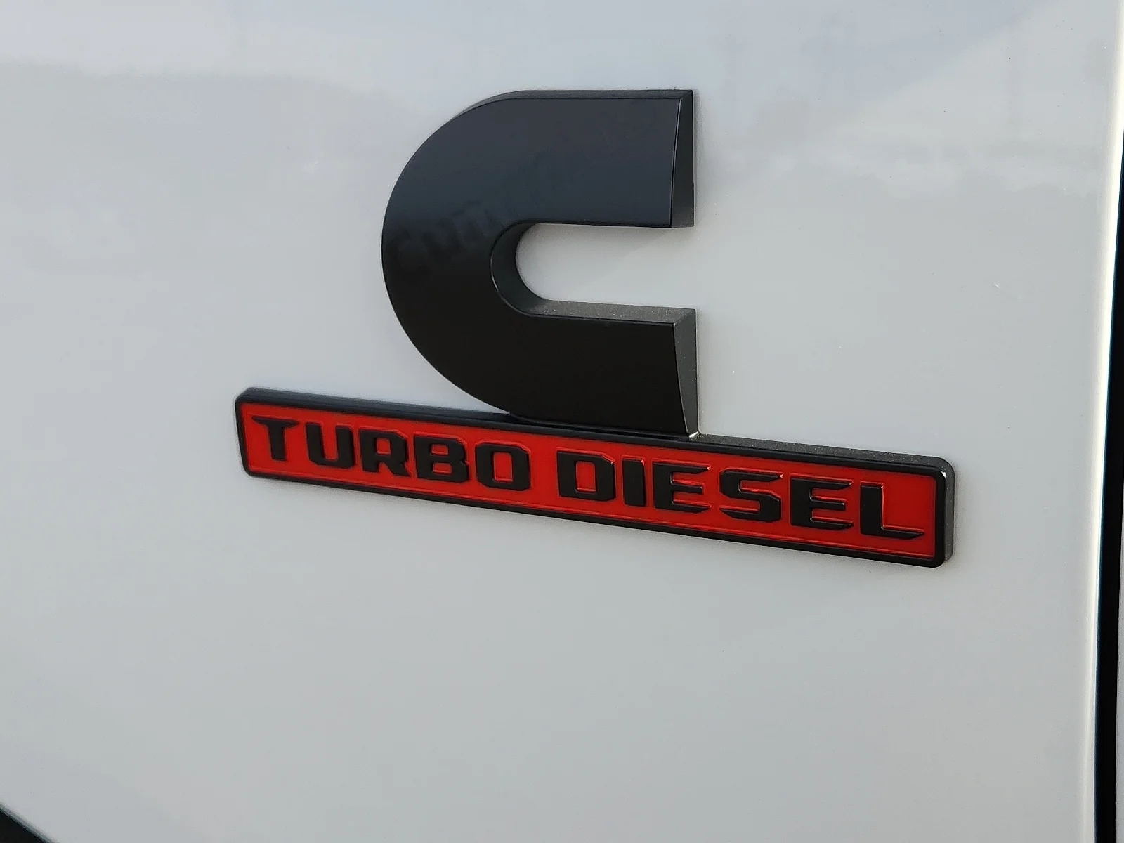 New 2026 PW7 Bright Whit Ram TRADESMAN CREW CAB 4X4 6