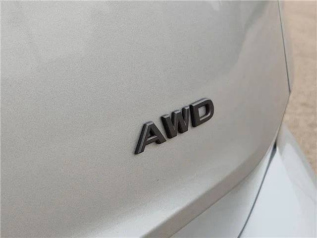 Used 2025 Brilliant Silver Metallic Nissan SV All-Wheel Drive image 10