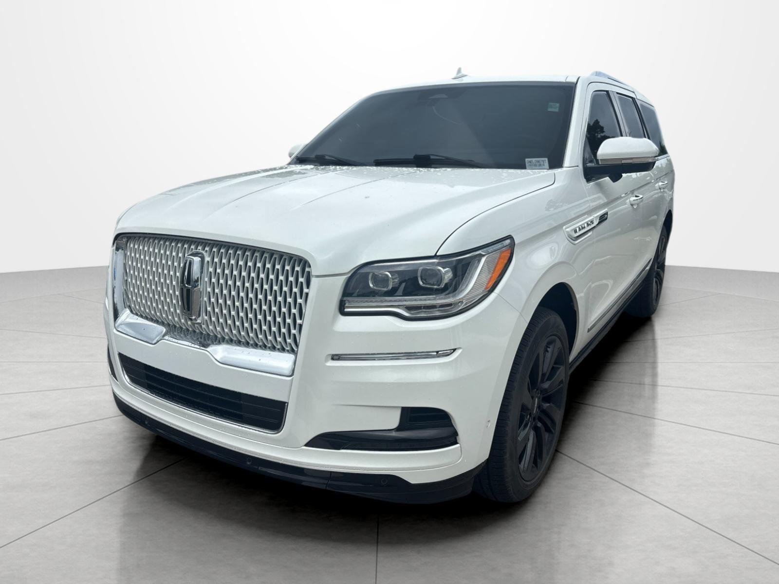 2022 Lincoln Navigator Reserve 4WD's photo