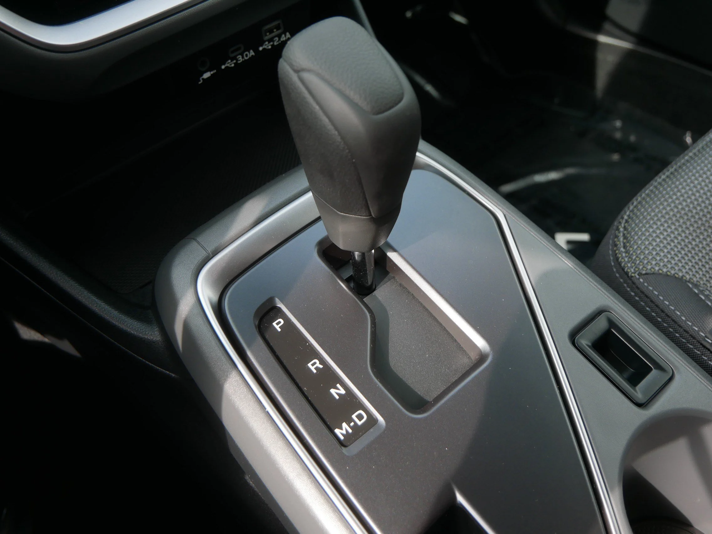 Used 2024 Ice Silver Metallic Subaru Premium image 27